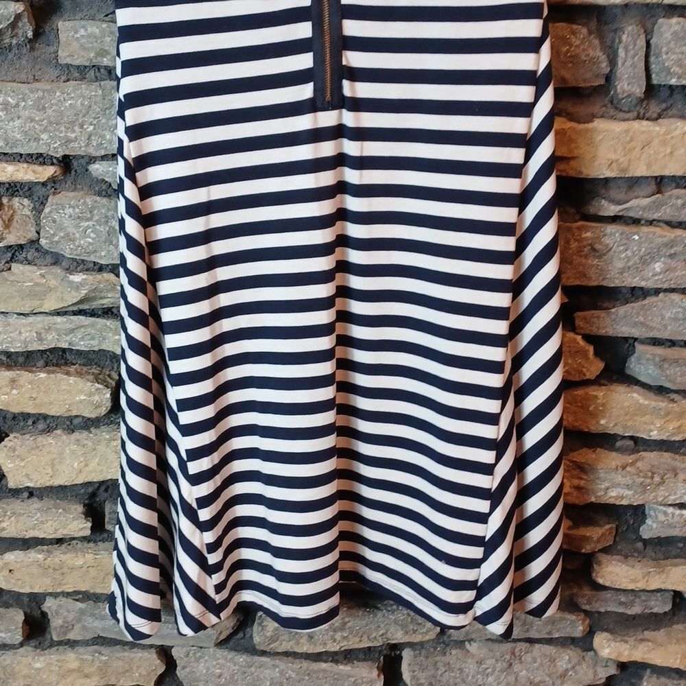The Limited stripes midi dress sz medium - Picture 7 of 8